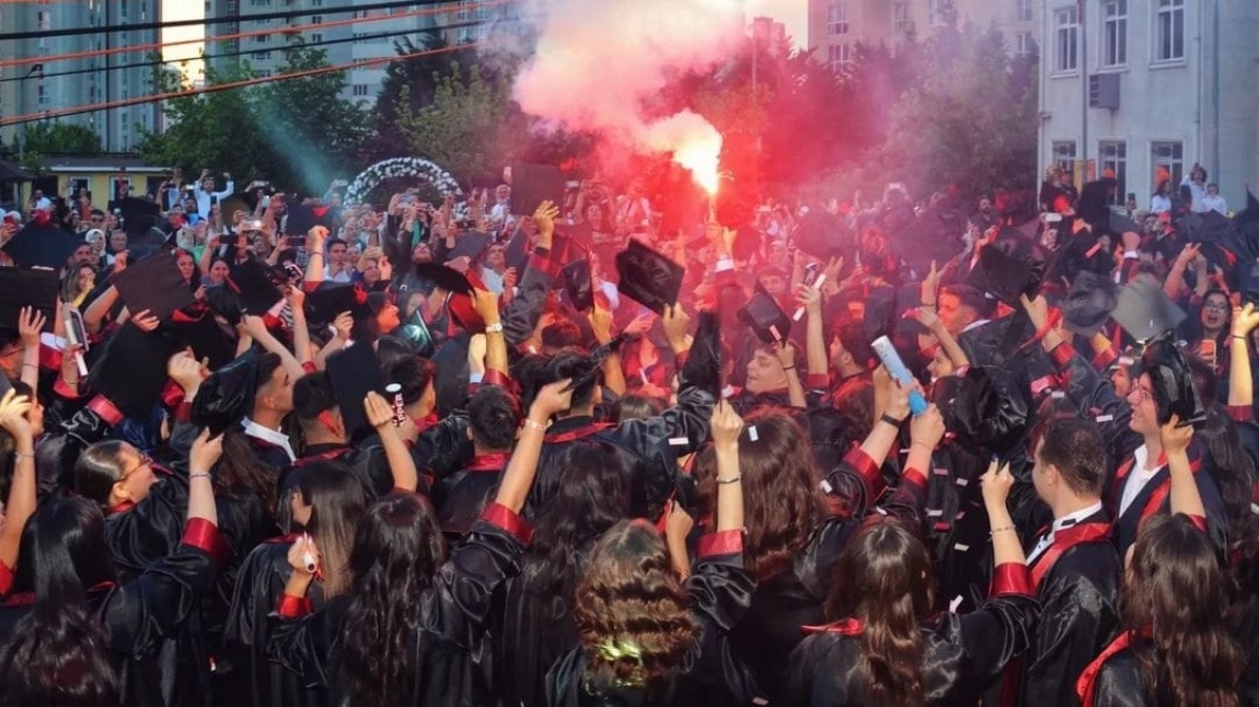 MEZUNİYET TÖRENİ